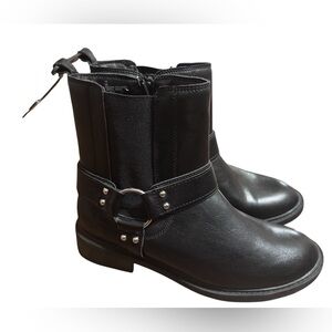 Old Navy Faux-Leather Chelsea Boots women’s size 11 brand new